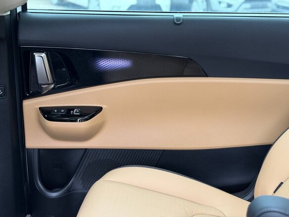 2021 Kia Carnival IV, белый, 5100000 рублей - вид 30