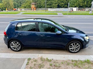 2013 Volkswagen Golf VII, синий, 1100000 рублей, вид 4