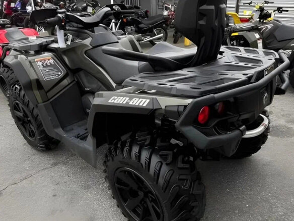 2025 BRP Can-Am Outlander MAX 850, чёрный, 2422500 рублей - вид 2
