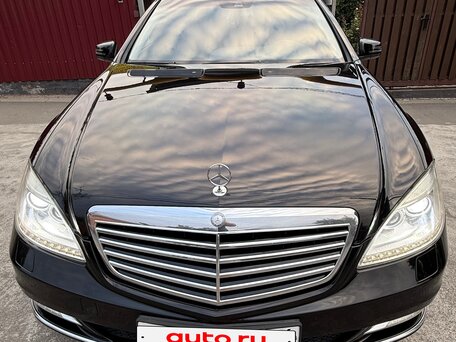 2010 Mercedes-Benz S-Класс 350 V (W221) Рестайлинг, чёрный, 1850000 рублей, вид 2