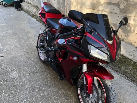 2007 Honda CBR 600RR, красный, 500000 рублей, вид 1
