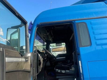 2008 MAN TGX, синий, 3000000 рублей, вид 4