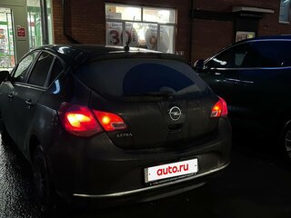 2013 Opel Astra J Рестайлинг, чёрный, 950000 рублей, вид 3