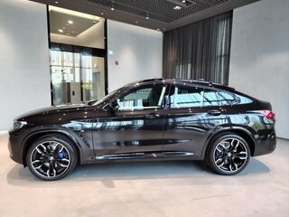 2022 BMW X4 M40i II (G02) Рестайлинг, серый, 9200000 рублей, вид 2