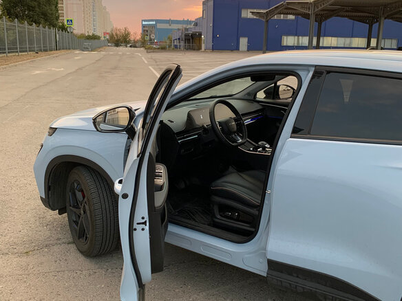 2024 Omoda C5 I, синий, 2100000 рублей - вид 4
