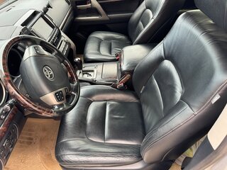 2011 Toyota Land Cruiser 200 Series, серебристый, 3800000 рублей, вид 5