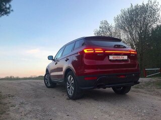2019 Geely Atlas I, красный, 1900000 рублей, вид 4