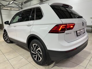 2019 Volkswagen Tiguan II, белый, 2350000 рублей, вид 2