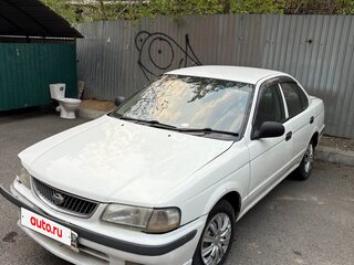 1999 Nissan Sunny B15, белый, 190000 рублей, вид 1