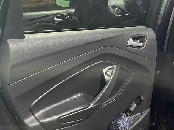 2013 Ford Kuga II, чёрный, 1500000 рублей - вид 16