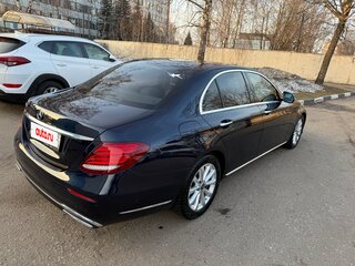 2018 Mercedes-Benz E-Класс 220 d V (W213, S213, C238), синий, 3800000 рублей, вид 5