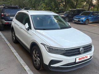 2021 Volkswagen Tiguan II Рестайлинг, белый, 2100000 рублей, вид 1