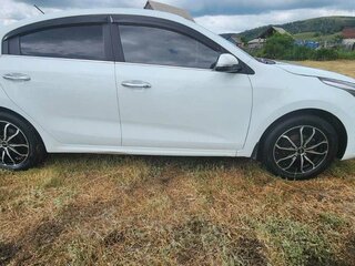 2017 Kia Rio IV, белый, 1350000 рублей, вид 2