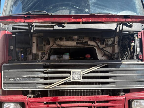 1994 Volvo FH, красный, 850000 рублей - вид 7