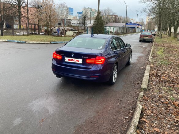 2018 BMW 3 серии 330i xDrive VI (F3x) Рестайлинг, синий, 2300000 рублей - вид 9