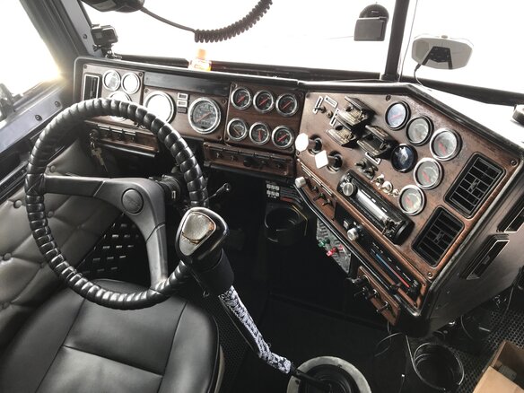 2000 Freightliner FLD, голубой, 2500000 рублей - вид 4