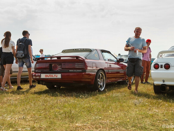 1986 Toyota Supra III (A70), пурпурный - вид 1