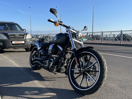 2016 Harley-Davidson Breakout, чёрный, 1990000 рублей, вид 4
