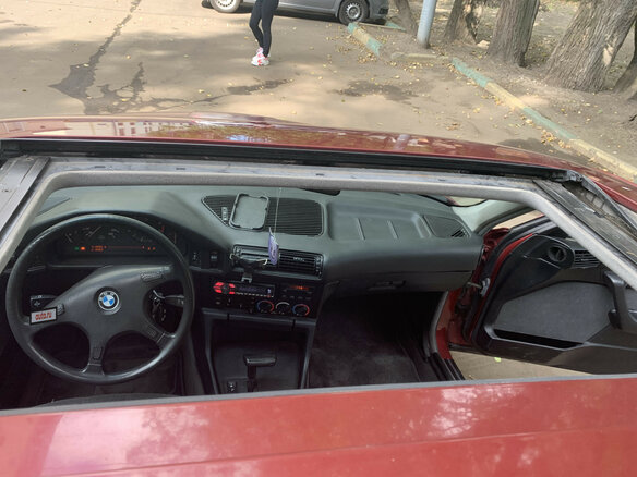 1990 BMW 5 серии 525i III (E34), красный - вид 18