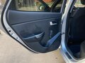 2015 Kia Rio III Рестайлинг, серебристый, 850000 рублей - вид 9