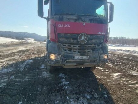 2021 Mercedes-Benz Arocs, красный, 3500000 рублей, вид 5