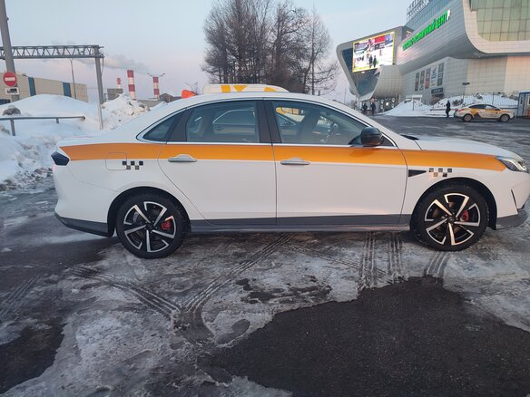 2023 Kaiyi E5, белый, 2700000 рублей - вид 2