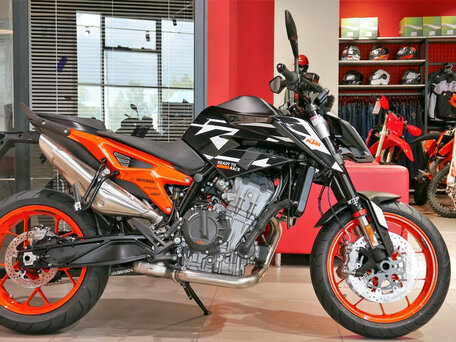 2023 KTM 890 Duke GP, чёрный, 599999 рублей, вид 2