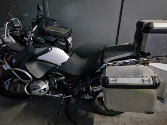 2010 BMW R 1200 GS Adventure, серебристый, 1500000 рублей - вид 1