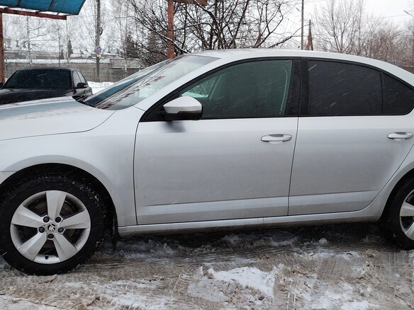 2015 Skoda Octavia III (A7), серебристый, 1250000 рублей - вид 2