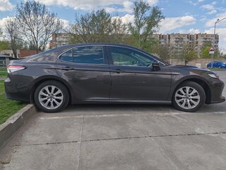 2019 Toyota Camry VIII (XV70), коричневый, 1899000 рублей, вид 3