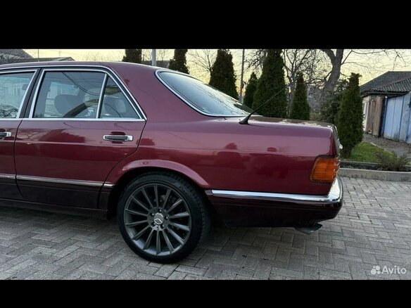 1991 Mercedes-Benz S-Класс 300 II (W126) Рестайлинг, красный, 1049000 рублей - вид 7