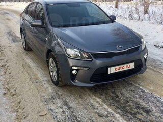 2017 Kia Rio IV, серый, 1650000 рублей, вид 3