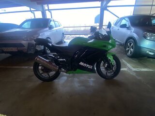 2009 Kawasaki Ninja 250R, зелёный, 300000 рублей, вид 5