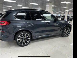 2020 BMW X5 40i IV (G05/G18), серый, 7800000 рублей, вид 5