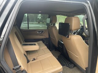2022 Chevrolet Tahoe V, чёрный, 10000000 рублей, вид 5