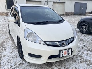 2011 Honda Fit Shuttle I, белый, 1080000 рублей, вид 3