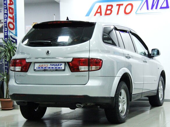 2010 SsangYong Kyron I Рестайлинг, серебристый - вид 4
