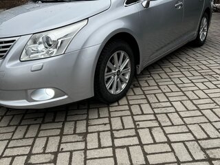 2011 Toyota Avensis III, серебристый, 1490000 рублей, вид 2