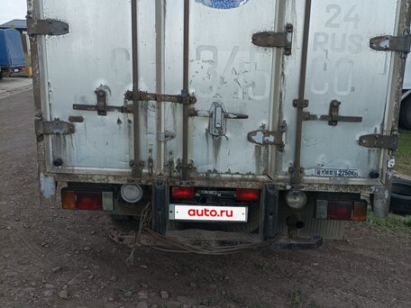 1997 Isuzu Elf (N-series), синий, 1190000 рублей, вид 4