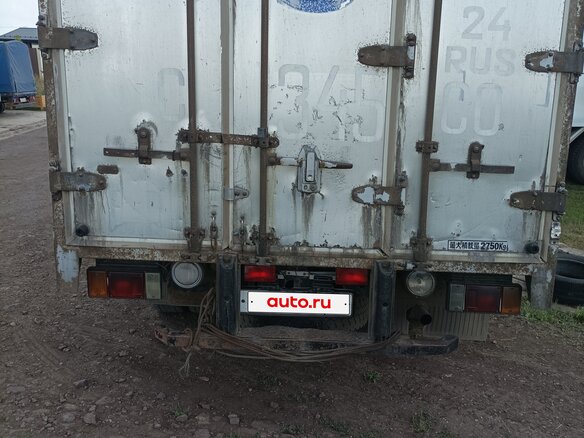 1997 Isuzu Elf (N-series), синий, 1190000 рублей - вид 3