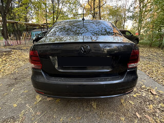 2017 Volkswagen Polo V Рестайлинг, чёрный, 1200000 рублей, вид 4