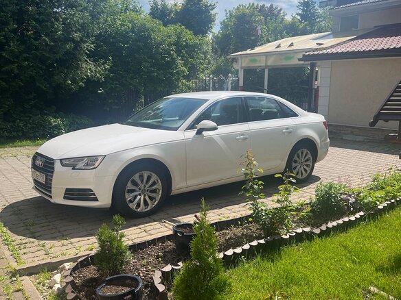 2015 Audi A4 V (B9), белый - вид 2