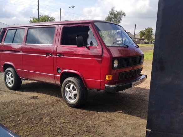 1986 Volkswagen Transporter T3, пурпурный, 500000 рублей