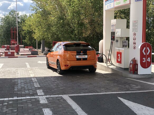 2008 Ford Focus ST II Рестайлинг, оранжевый, 2890000 рублей - вид 9