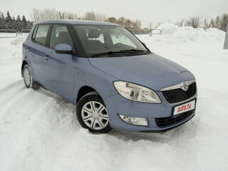2011 Skoda Fabia II Рестайлинг, голубой, 720000 рублей, вид 2