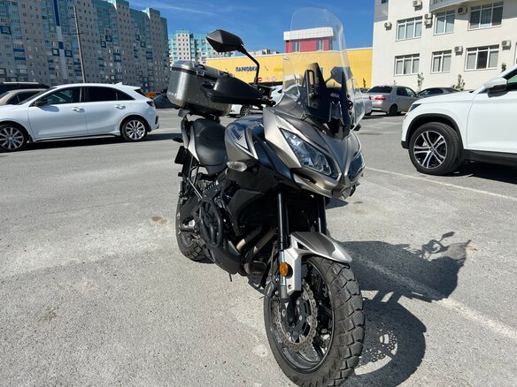 2017 Kawasaki Versys 650, бежевый, 700000 рублей - вид 1