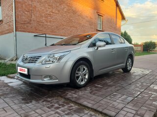 2009 Toyota Avensis III, серебристый, 1850000 рублей, вид 1