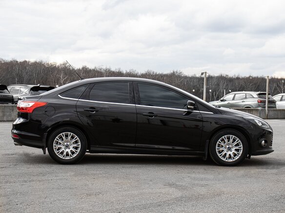 2013 Ford Focus III, чёрный, 1250000 рублей - вид 5