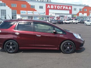 2013 Honda Fit Shuttle I Рестайлинг, красный, 1099000 рублей, вид 4