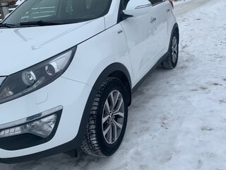 2015 Kia Sportage III Рестайлинг, белый, 1650000 рублей, вид 1